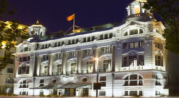 Fachada-Waldorf-Astoria-Shanghai-on-the-Bund.jpg